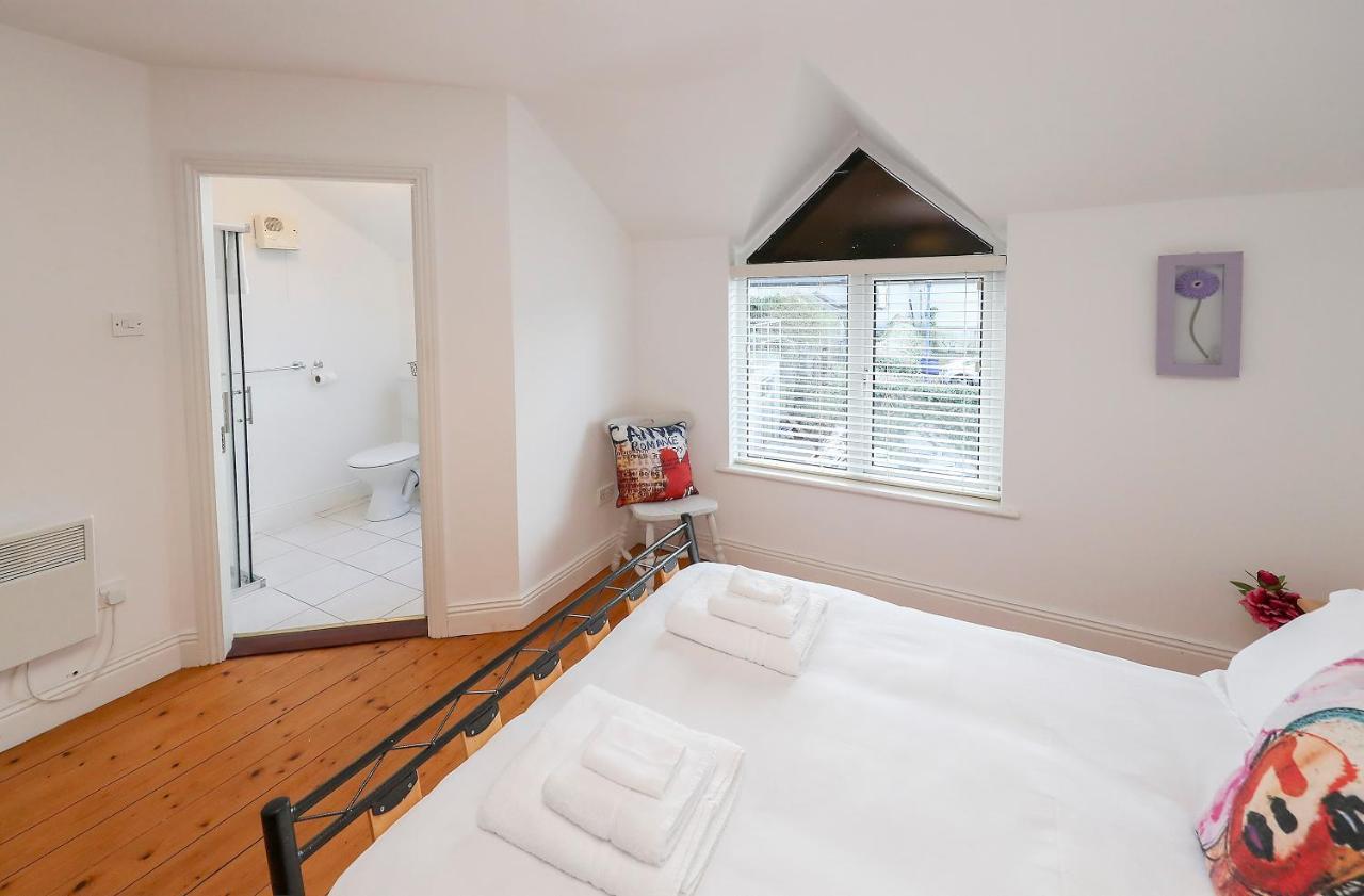Two Bedroom Townhouse In The Heart Of Dungarvan Dungarvan  Buitenkant foto