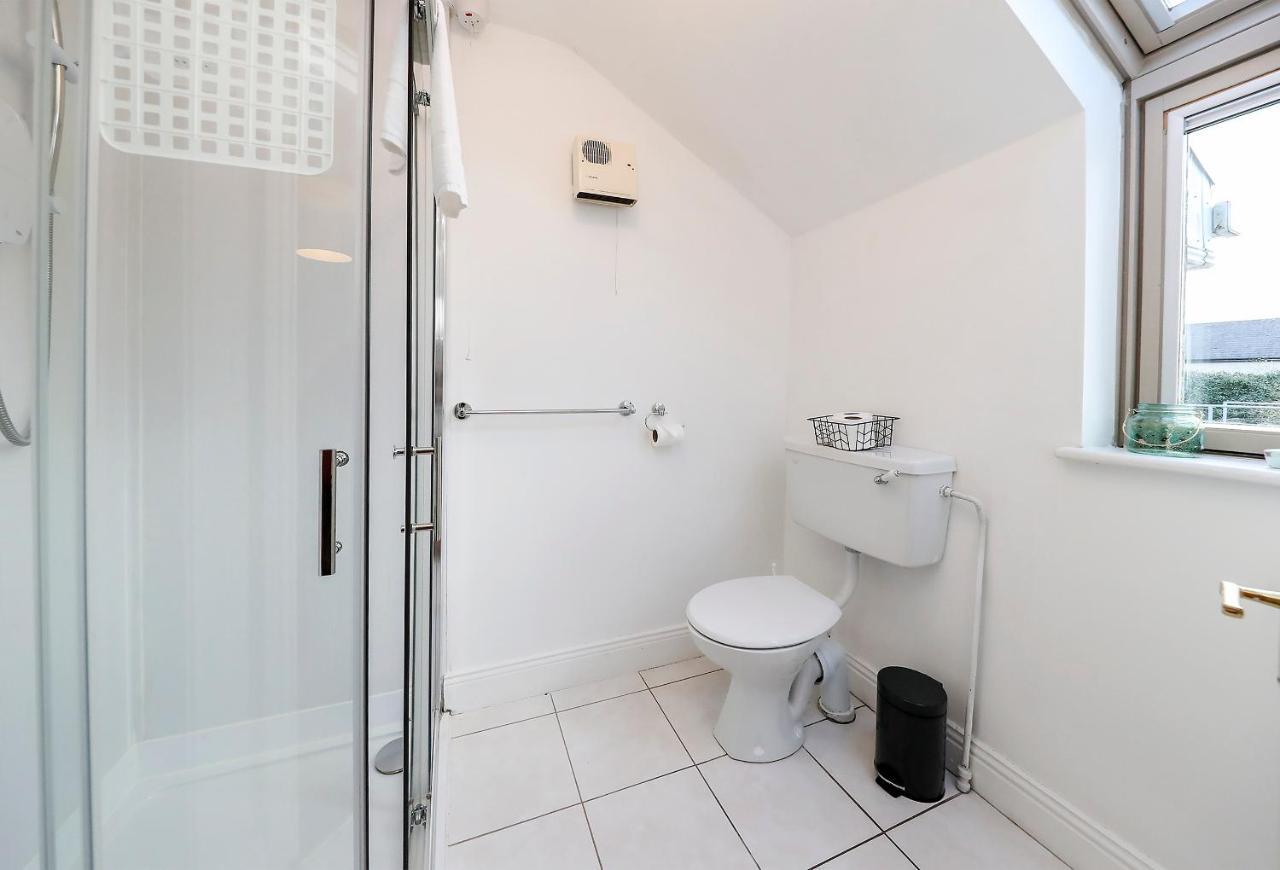 Two Bedroom Townhouse In The Heart Of Dungarvan Dungarvan  Buitenkant foto