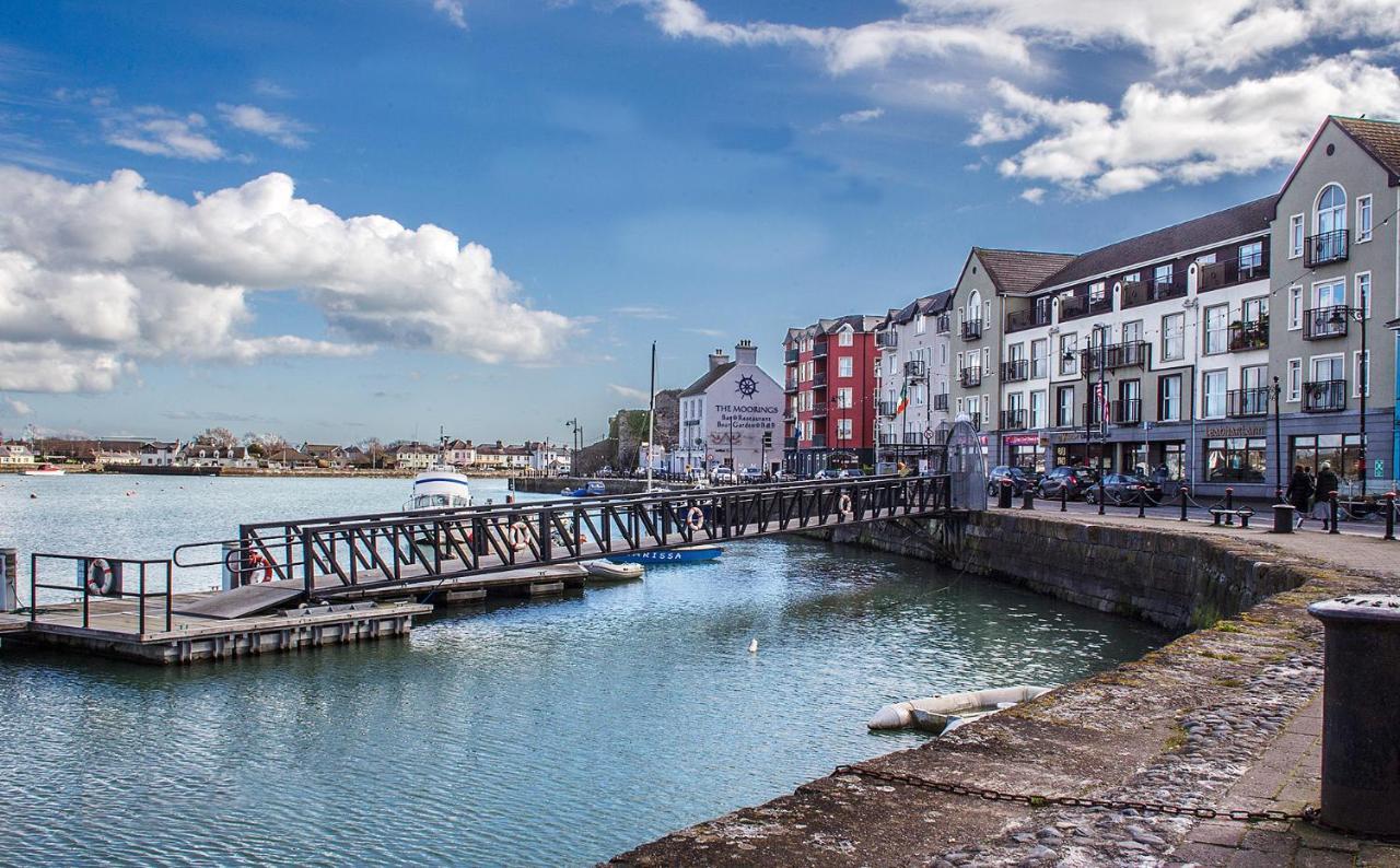 Two Bedroom Townhouse In The Heart Of Dungarvan Dungarvan  Buitenkant foto
