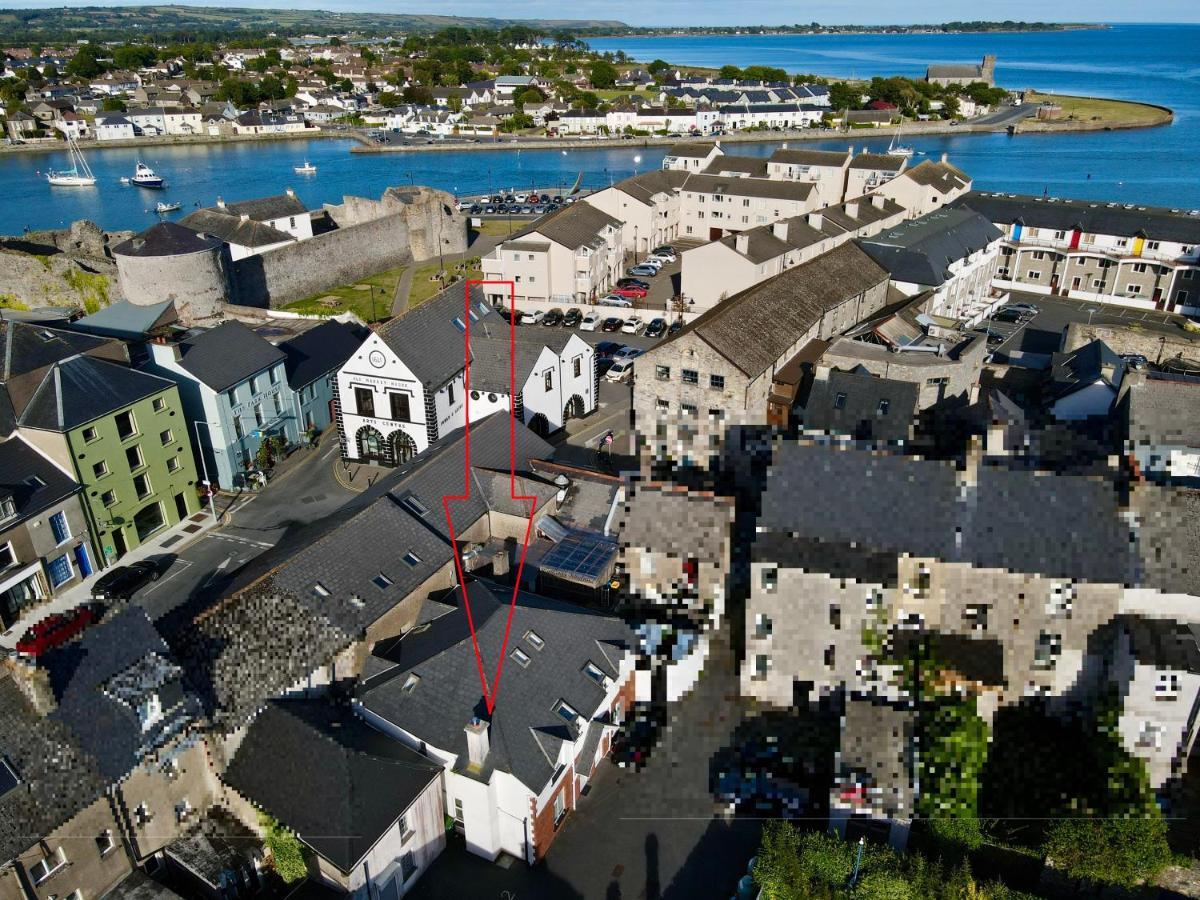 Two Bedroom Townhouse In The Heart Of Dungarvan Dungarvan  Buitenkant foto